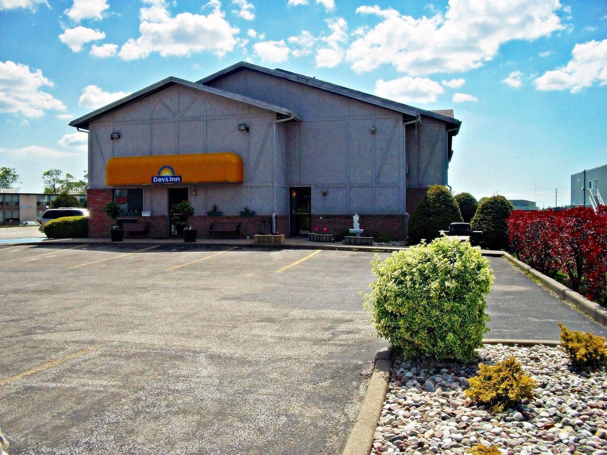 Wallaceburg Inn Exterior photo